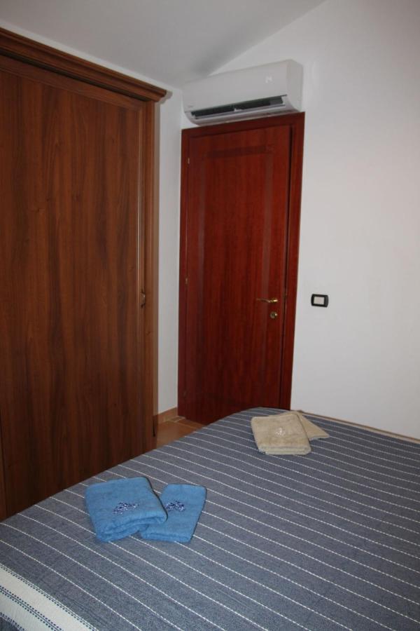 Magibac Due - Casa Vicino Aeroporto E Mater Olbia Apartment Exterior photo